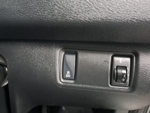 Nissan Magnite 1.0 Visia auto - Image 16