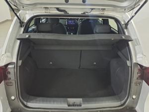 Nissan Magnite 1.0 Visia auto - Image 5