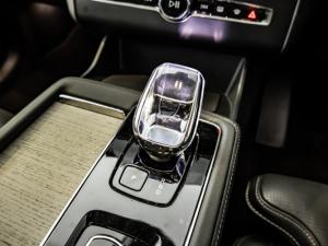 Volvo XC90 T8 Plug-In Hybrid AWD Plus Bright - Image 19