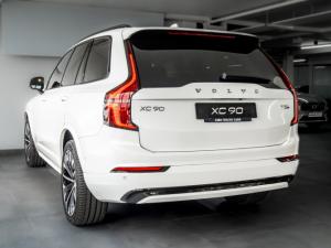 Volvo XC90 T8 Plug-In Hybrid AWD Plus Bright - Image 3