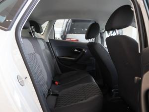 Volkswagen Polo Vivo hatch 1.6 Style - Image 13