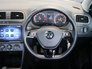 Volkswagen Polo Vivo hatch 1.6 Style - Image 16
