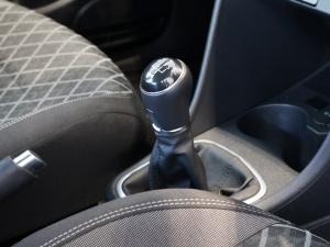 Volkswagen Polo Vivo hatch 1.6 Style - Image 17