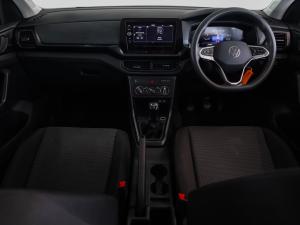 Volkswagen T-Cross 1.0TSI manual - Image 17