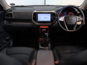 Mahindra XUV300 1.5TD W8 - Image 14