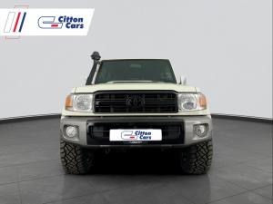 Toyota Landcruiser 76 4.5D V8 S/W - Image 2