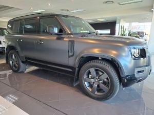 Land Rover Defender 110 D250 X-Dynamic SE - Image 1
