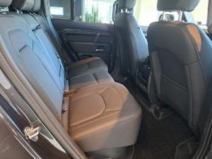 Land Rover Defender 110 D250 X-Dynamic SE - Image 27