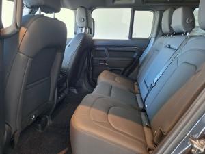 Land Rover Defender 110 D250 X-Dynamic SE - Image 28