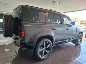 Land Rover Defender 110 D250 X-Dynamic SE - Image 8