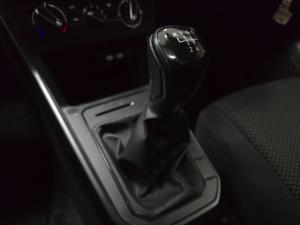 Volkswagen Polo hatch 1.0TSI Life manual - Image 10