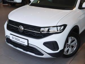 Volkswagen T-Cross 1.0TSI auto - Image 3