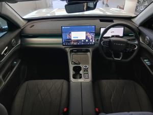 Chery Tiggo 8 1.5T CSH Plug-In Hybrid Apex - Image 6