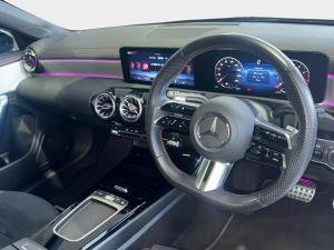 Mercedes-Benz CLA CLA200 Progressive - Image 17