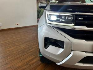 Volkswagen Amarok 3.0TDI V6 double cab Aventura 4Motion - Image 3