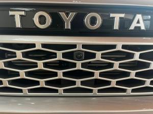 Toyota Hilux 2.8GD-6 double cab Legend 4x4 - Image 5