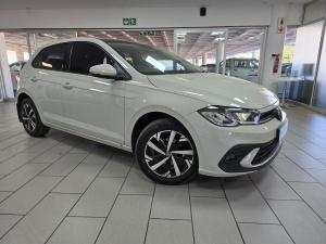 Volkswagen Polo hatch 1.0TSI Life auto - Image 2