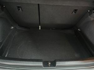 Volkswagen Polo hatch 1.0TSI Life auto - Image 3