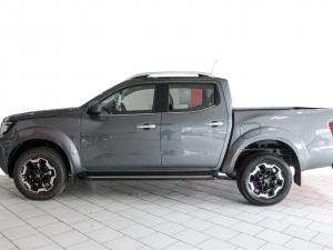 Nissan Navara 2.5DDTi double cab LE Plus - Image 4