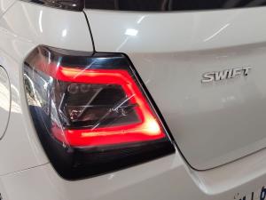 Suzuki Swift 1.2 GL - Image 10