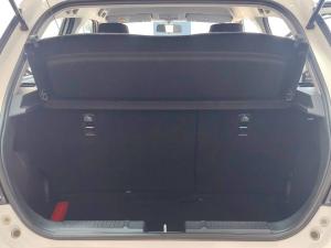 Suzuki Swift 1.2 GL - Image 13