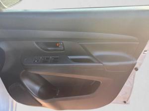 Suzuki Ertiga 1.5 GA - Image 12