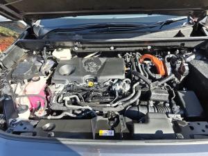 Toyota RAV4 2.5 Hybrid GX-R E-Four - Image 16