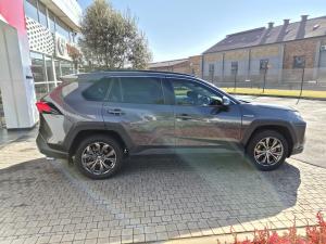 Toyota RAV4 2.5 Hybrid GX-R E-Four - Image 3