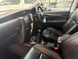Toyota Fortuner 2.4GD-6 manual - Image 7