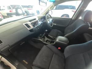 Toyota Fortuner 2.5D-4D - Image 7