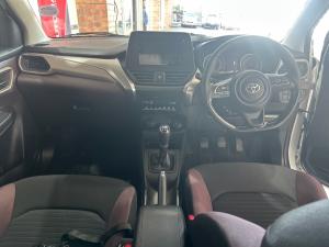 Toyota Starlet Cross 1.5 XS manual - Image 6