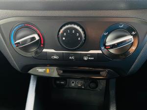 Hyundai i20 1.2 Motion - Image 10