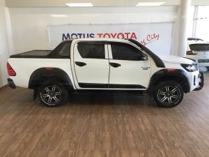 Toyota Hilux 2.4GD-6 double cab 4x4 Raider X manual - Image 3
