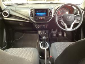 Toyota Vitz 1.0 XR manual - Image 6