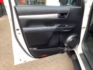 Toyota Hilux 2.4GD-6 double cab 4x4 Raider auto - Image 24