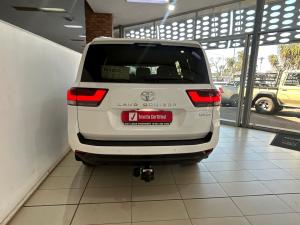Toyota Land Cruiser 300 3.3D GX-R - Image 5