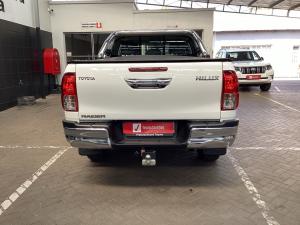Toyota Hilux 2.8GD-6 double cab Raider auto - Image 5