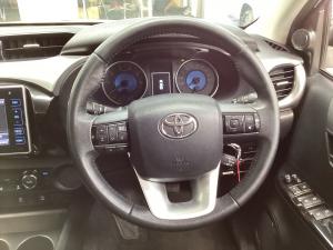 Toyota Hilux 2.8GD-6 double cab Raider auto - Image 8