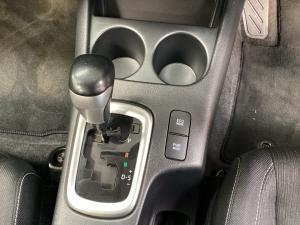 Toyota Hilux 2.8GD-6 double cab Raider auto - Image 12