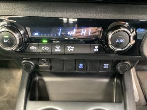 Toyota Hilux 2.8GD-6 double cab Raider auto - Image 16