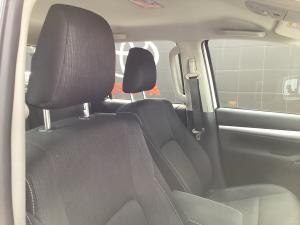 Toyota Hilux 2.8GD-6 double cab Raider auto - Image 17