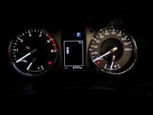 Toyota Hilux 2.4GD-6 double cab 4x4 Raider auto - Image 9
