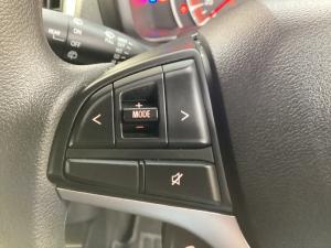 Toyota Vitz 1.0 XR manual - Image 9