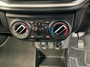 Toyota Vitz 1.0 XR manual - Image 15