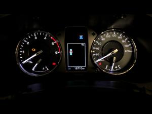 Toyota Hilux 2.4GD-6 double cab 4x4 Raider auto - Image 9