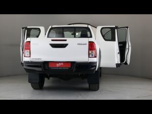 Toyota Hilux 2.4GD-6 Xtra cab Raider auto - Image 24