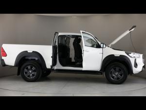 Toyota Hilux 2.4GD-6 Xtra cab Raider auto - Image 30