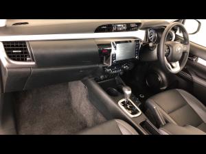 Toyota Hilux 2.8GD-6 double cab Raider auto - Image 7