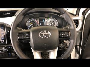 Toyota Hilux 2.8GD-6 double cab Raider auto - Image 8