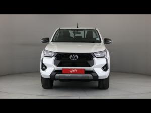 Toyota Hilux 2.8GD-6 double cab Raider auto - Image 4
